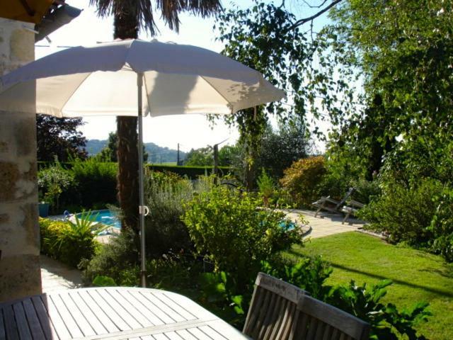 La Petite Provence De Touron Bed & Breakfast Pujols  Exterior foto